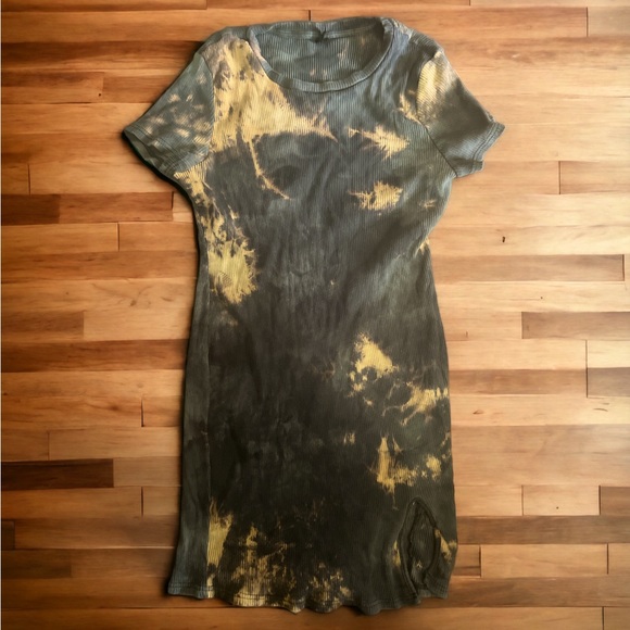 SHEIN Dresses & Skirts - SHEIN Curve Plus Ribbed Acid Wash Dress 2X
